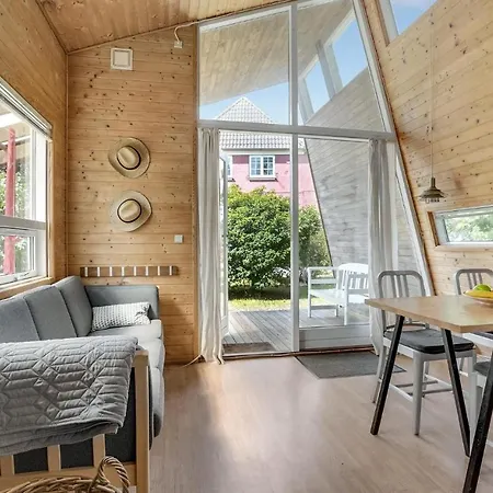 1 Bedroom Awesome In Vaeggerlose Holiday home *