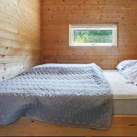 1 Bedroom Awesome In Vaeggerlose * Bøtø By