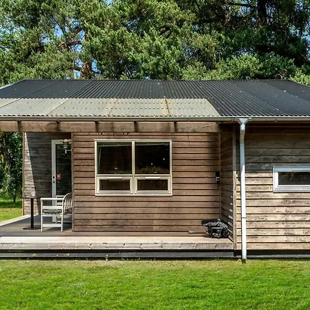 1 Bedroom Awesome In Vaeggerlose Bøtø By